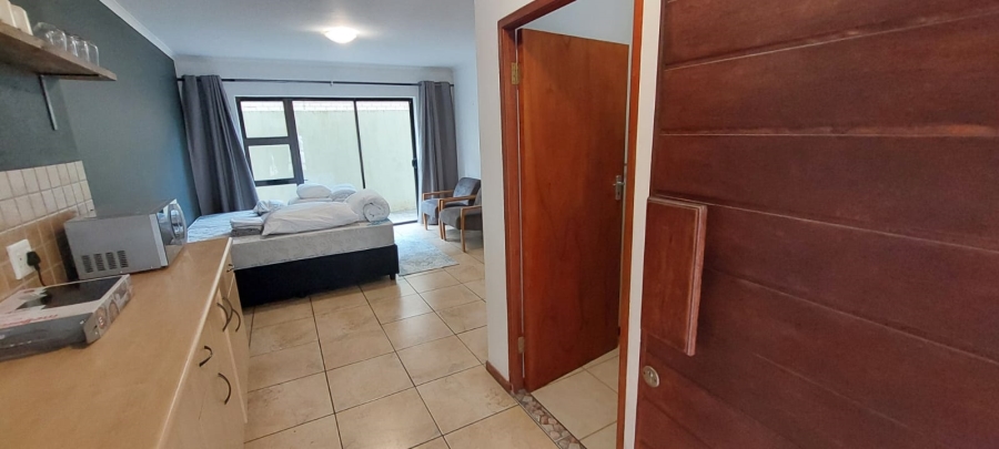 To Let 1 Bedroom Property for Rent in Ferreira Town Eastern Cape